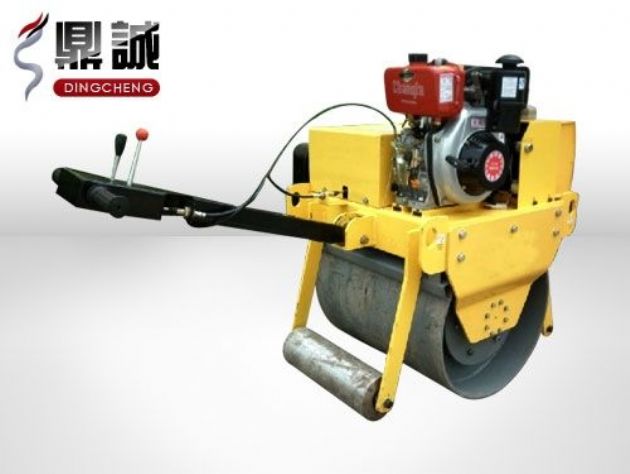 點擊查看詳細信息<br>標題：重型手扶式單鋼輪壓路機 閱讀次數：13767