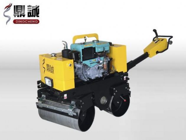 點擊查看詳細信息<br>標題：DC-840-I全液壓手扶雙鋼輪壓路機 閱讀次數：14971